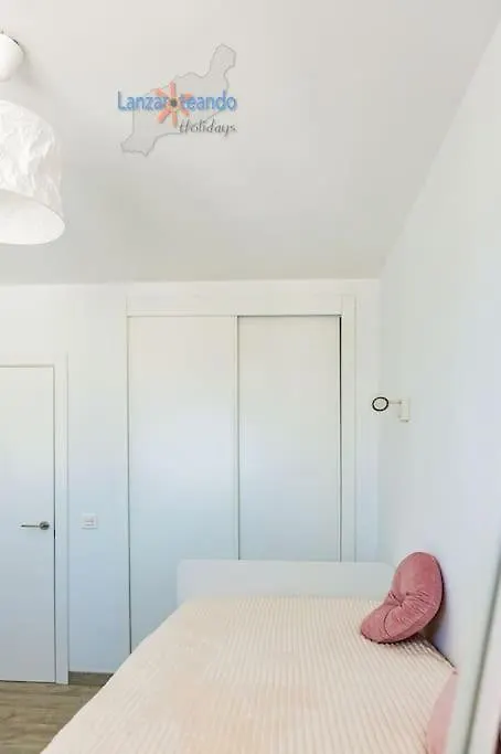 Buenavida Cozy Holiday Home Vv With Communal Pool And Air Con Costa Teguise Διαμέρισμα