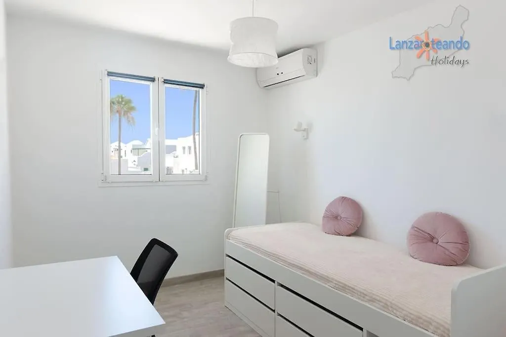 Buenavida Cozy Holiday Home Vv With Communal Pool And Air Con Costa Teguise Ισπανία