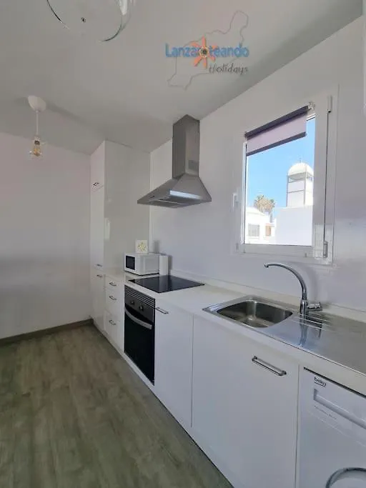 Buenavida Cozy Holiday Home Vv With Communal Pool And Air Con Costa Teguise 0*,  Spain