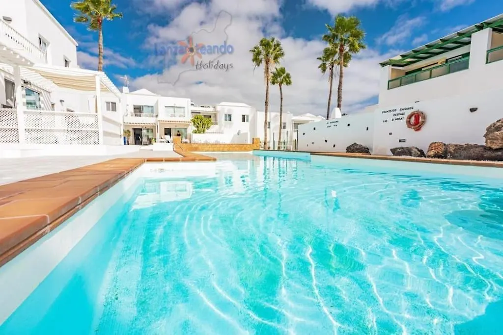 Buenavida Cozy Holiday Home Vv With Communal Pool And Air Con Costa Teguise